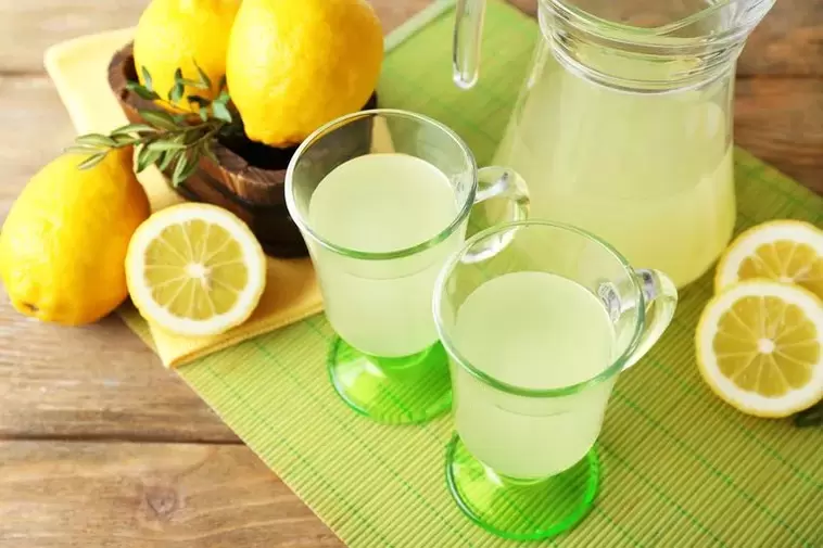 вода с лимон за пиене диета